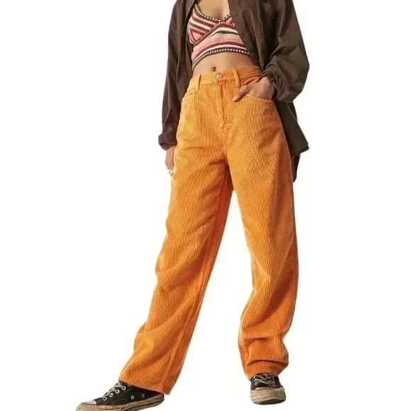 NWT - BDG‎ - Sz 25 Orange Corduroy Boyfriend High Rise Wide Leg Pant - Picture 1 of 15